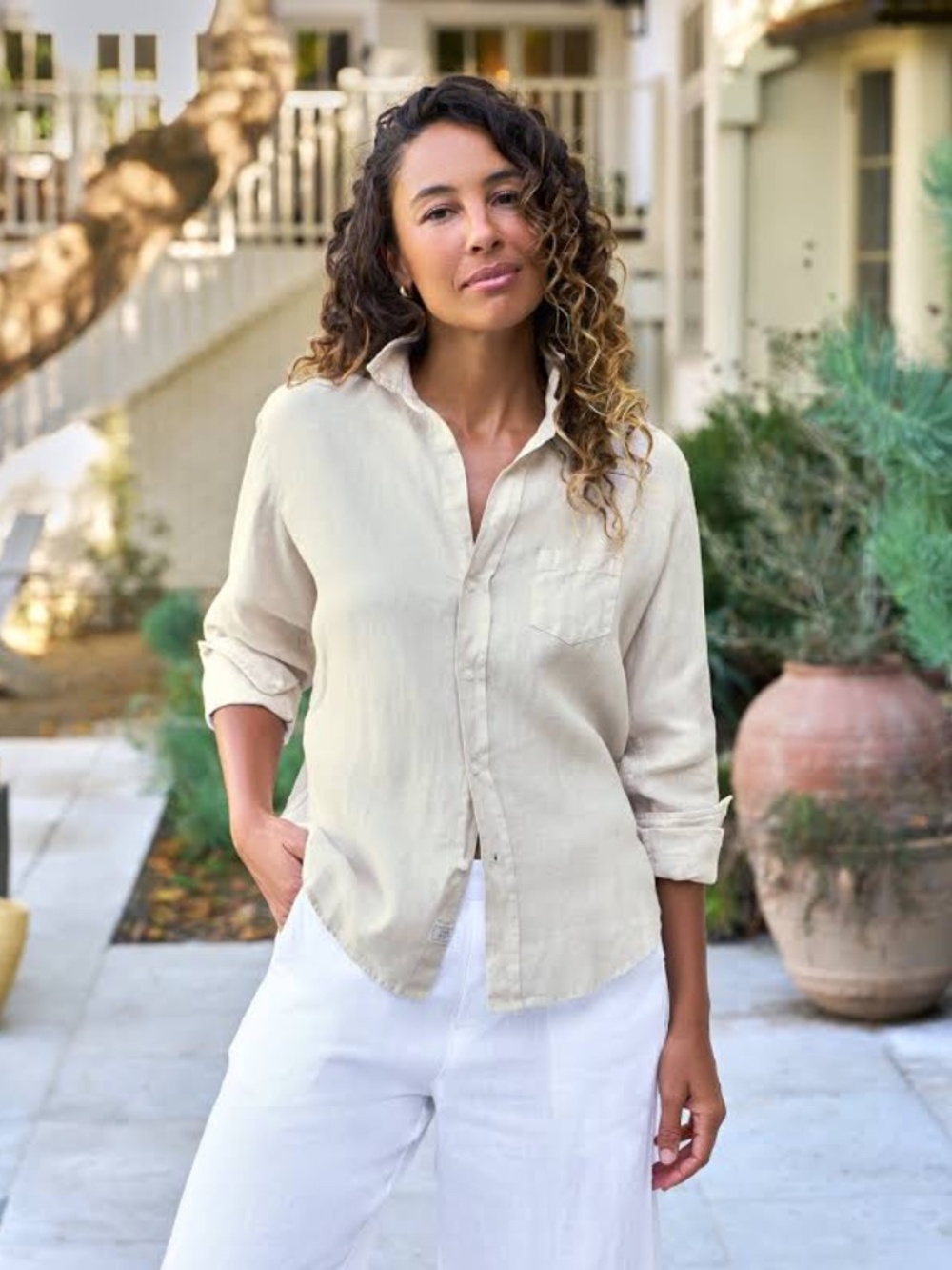 FRANK & EILEEN RELAXED BUTTON-UP SHIRT IN SAND XS!